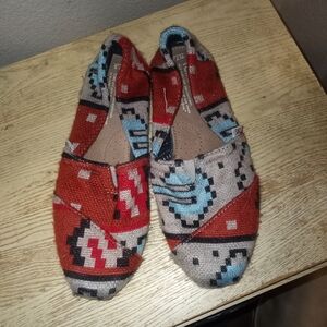 Toms Flats Shoes Aztec Slight Piling. Sz 7.5 NEVER USED